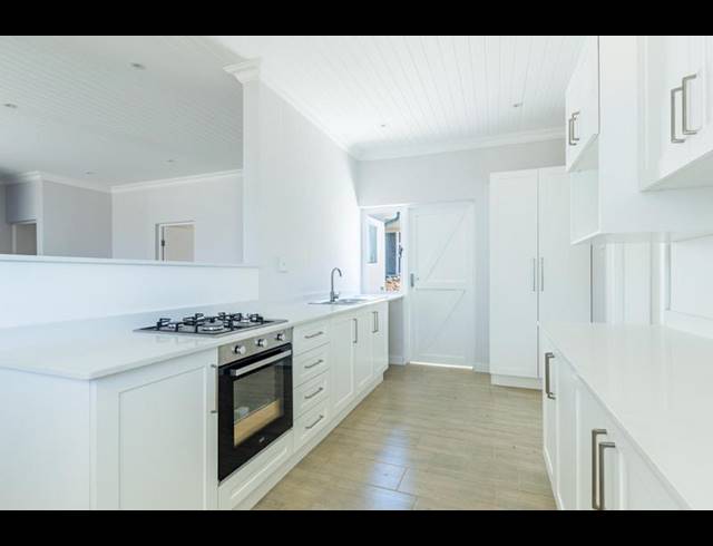 3 BEDROOM TOWNHOUSE FOR SALE IN GREENDALE